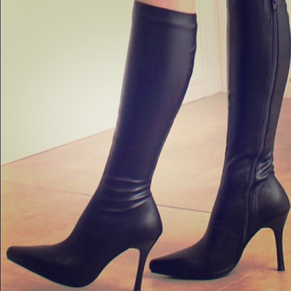 Platino Deux Shoes - Your next favorite stiletto boot!